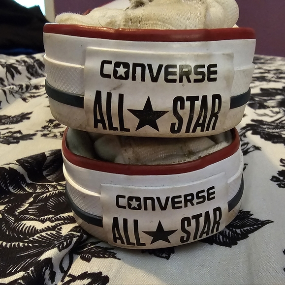 Women's Converse All Stars - Picture 2 of 4